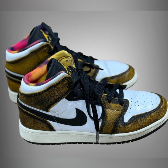 Nike Air Jordan 1 Mid SE "Wear Away" sneakers Size 4.5 Youth Authentic - Picture 2 of 12